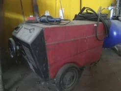 12#6964 Attrezzature per officina meccanica
