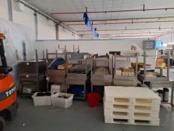 1#8337 Attrezzature per ristorazione