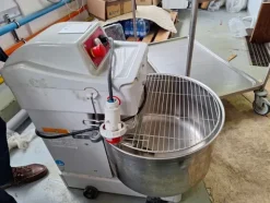 1#8337 Attrezzature per ristorazione