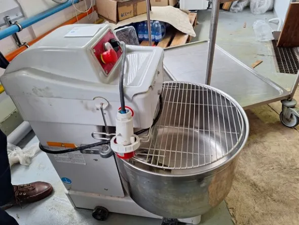 1#8337 Attrezzature per ristorazione