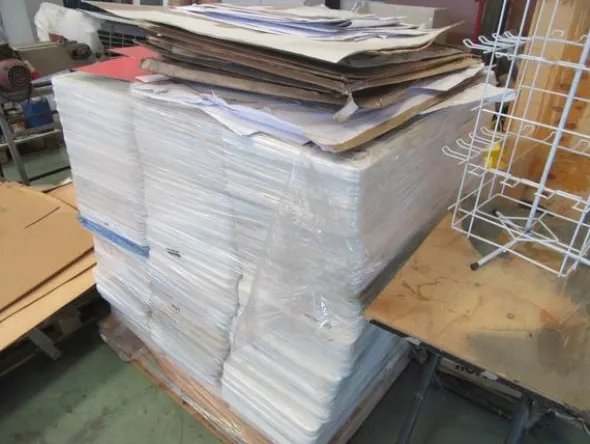 2#4450 Attrezzature produzione timbri e articoli cancelleria