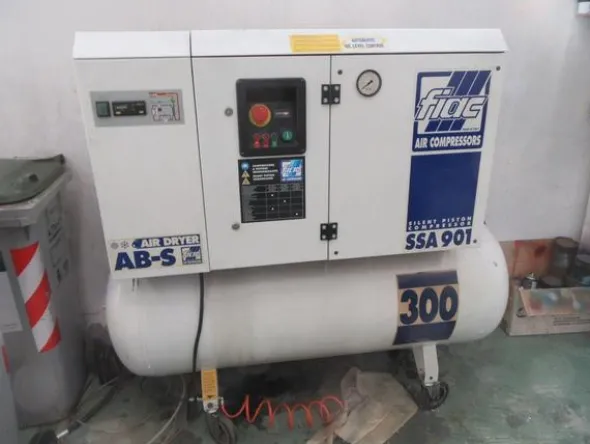 2#4450 Attrezzature produzione timbri e articoli cancelleria