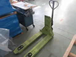 2#4450 Attrezzature produzione timbri e articoli cancelleria