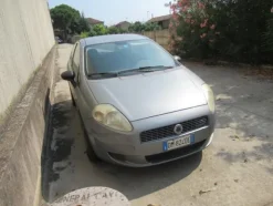 1#8700 Attrezzature varie di magazzino e rimanenze di materiale elettrico e veicoli