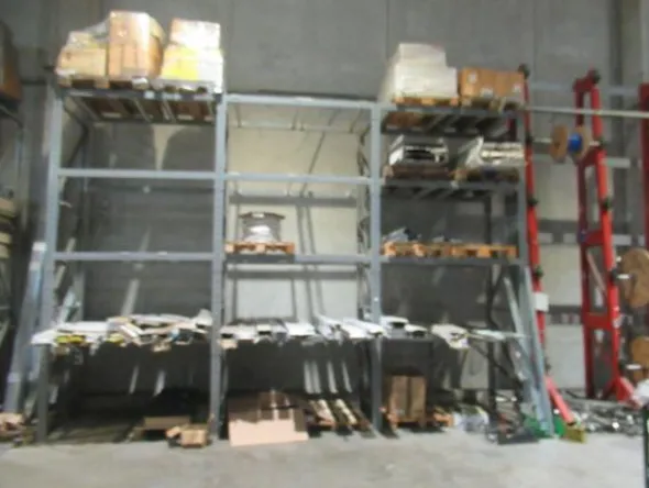 1#8700 Attrezzature varie di magazzino e rimanenze di materiale elettrico e veicoli