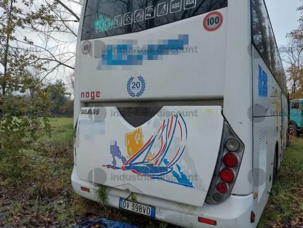 4#8970 Autobus Man Tga 460