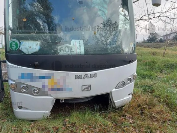 4#8970 Autobus Man Tga 460