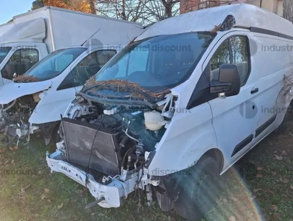 34#8738 Autocarri Ford Transit Custom e Fiat Doblò
