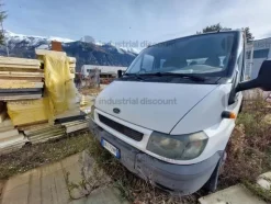 3#8924 Autocarro cabinato Ford Transit