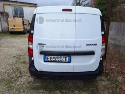 38#9770 Autocarro Dacia Dokker