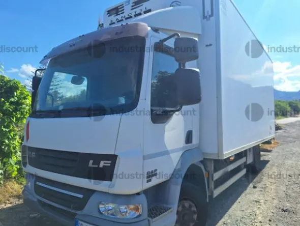 100#9825 Autocarro Daf