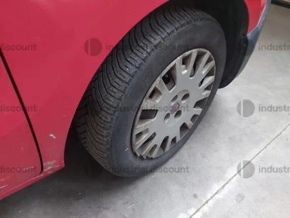 65#8980 Autocarro Fiat Fiorino