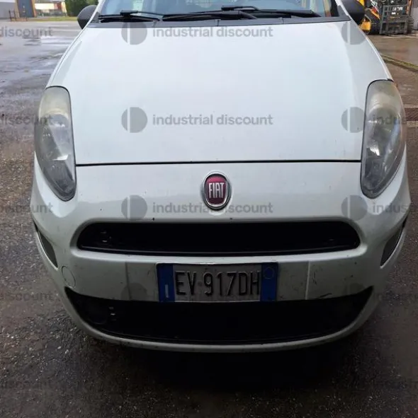 6#8848 Autocarro Fiat Punto Van