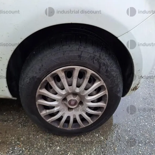 6#8848 Autocarro Fiat Punto Van