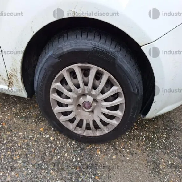6#8848 Autocarro Fiat Punto Van