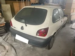 1#7910 Autocarro Ford Fiesta