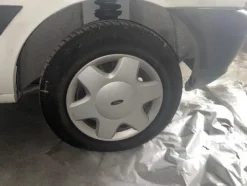 1#7910 Autocarro Ford Fiesta