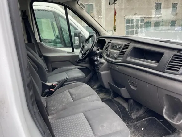 3#8291 Autocarro Ford Transit