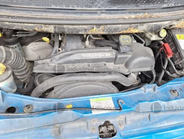 10#9200 Autocarro Ford Transit cassonato
