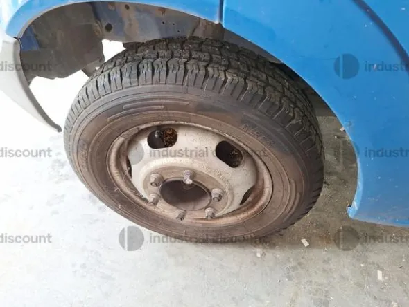 10#9200 Autocarro Ford Transit cassonato
