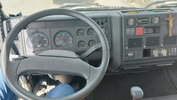 8#6287 Autocarro Iveco