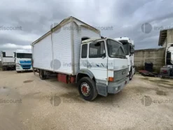 1#9768 Autocarro Iveco