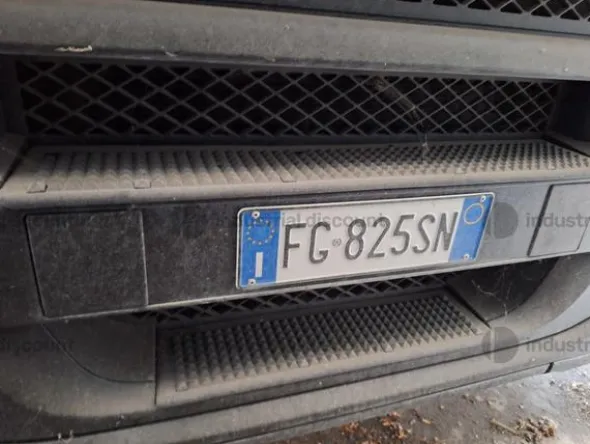 9#9559 Autocarro Iveco