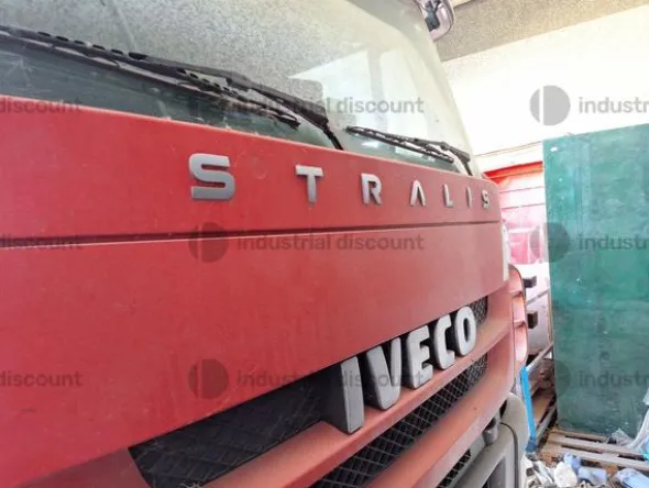 9#9559 Autocarro Iveco
