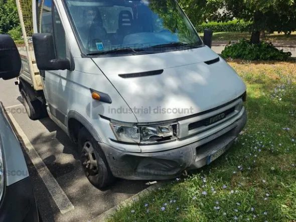 1#9606 Autocarro Iveco
