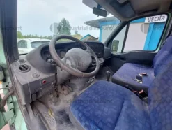 59#8980 Autocarro Iveco 35A