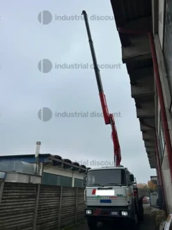 1#9682 Autocarro Iveco 190-32 con gru Fassi