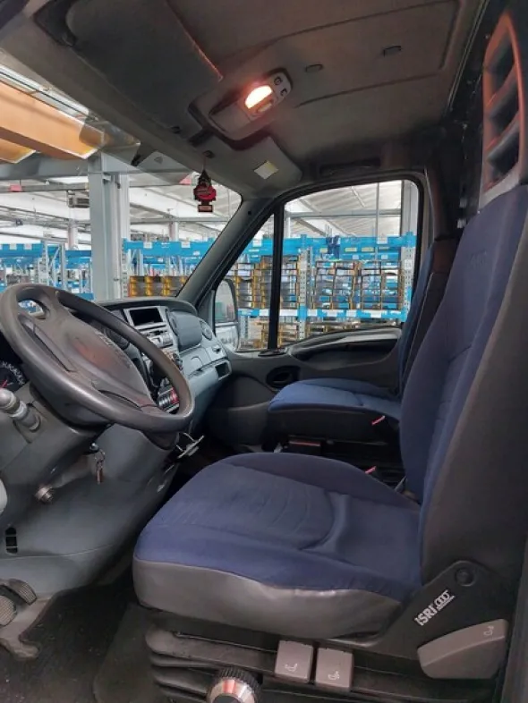 3#7923 Autocarro Iveco Daily