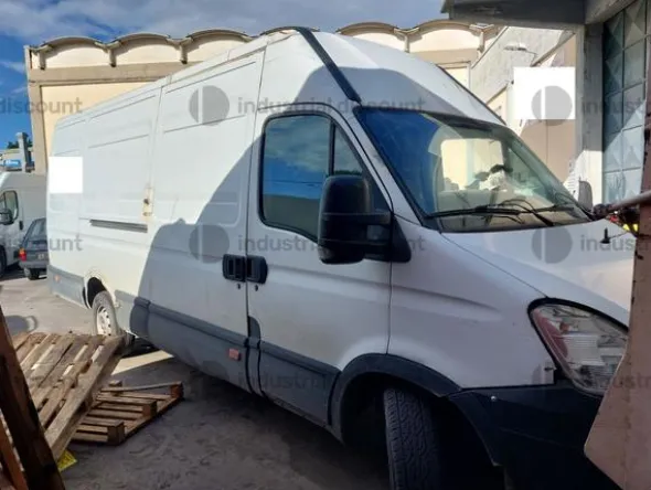 16#9138 Autocarro Iveco Daily