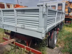 8#9578 Autocarro Iveco E18
