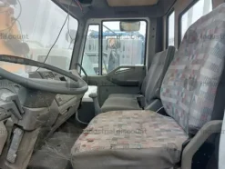 8#9578 Autocarro Iveco E18