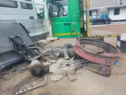 21#9213 Autocarro Iveco 75E14
