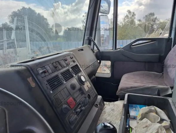 8#9304 Autocarro IvecoEurotech con gru e ragno/polipo a 6 chele