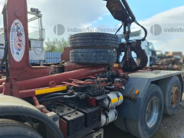 8#9304 Autocarro IvecoEurotech con gru e ragno/polipo a 6 chele