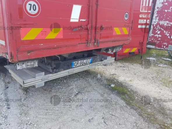 1#10273 Autocarro Iveco Tector 120e23, trattore stradale Stralis 450e5, trattore stradale Iveco Eurostar