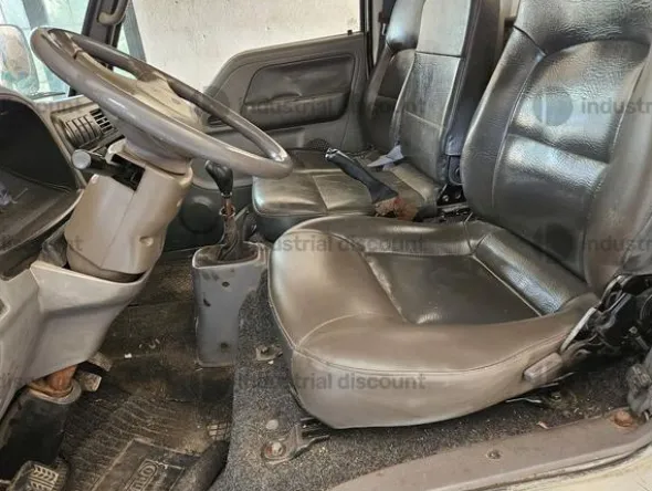 1#10249 Autocarro Kia
