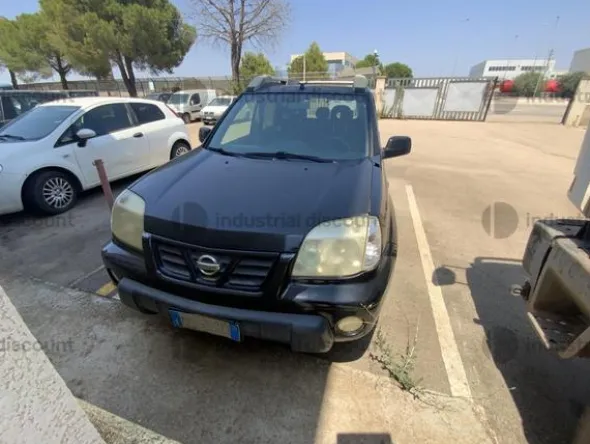 11#8816 Autocarro Nissan X-Trail