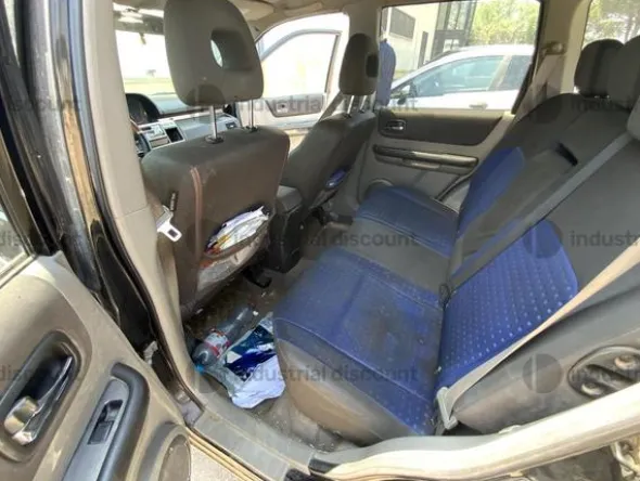 11#8816 Autocarro Nissan X-Trail