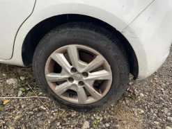 4#8291 Autocarro Opel Corsa