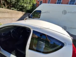 300#9727 Autocarro Peugeot 107