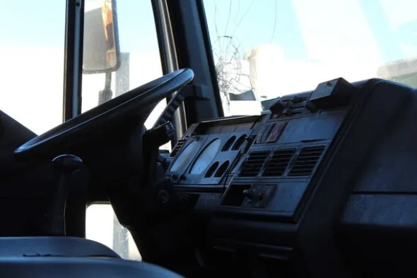 4#6883 Autocarro scarrabile Iveco