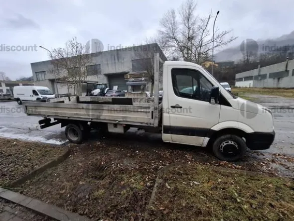 48#10047 Autocarro Volkswagen Crafter