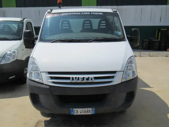 51#3561 Autocompattatore Iveco 35 C10