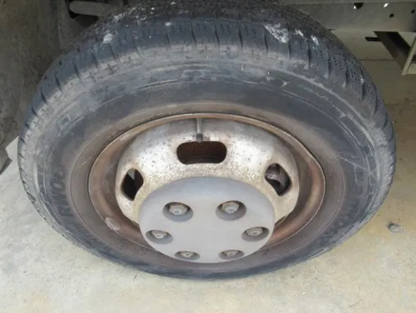 51#3561 Autocompattatore Iveco 35 C10