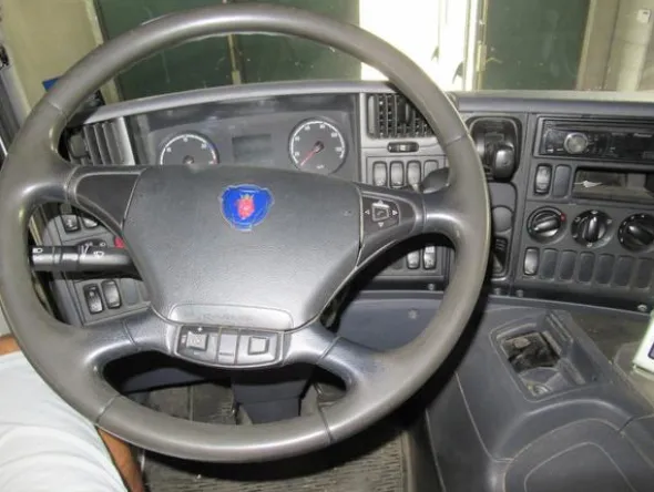 29#3561 Autocompattatore Scania P 320