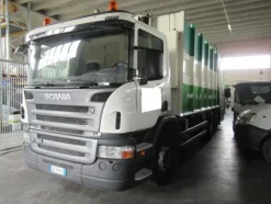 29#3561 Autocompattatore Scania P 320